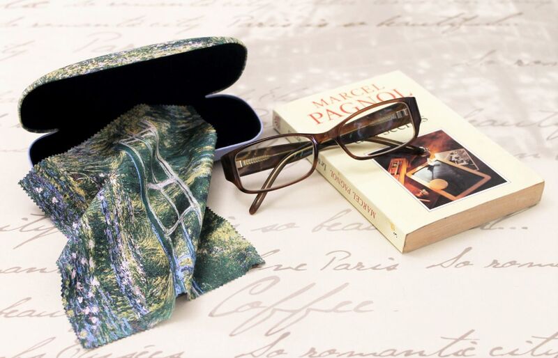 Hard Shell Eyeglass Cases with matching cleaning micro fiber cloth - Claude Monet Art Lovers Gifts / Famous Arts Accessories