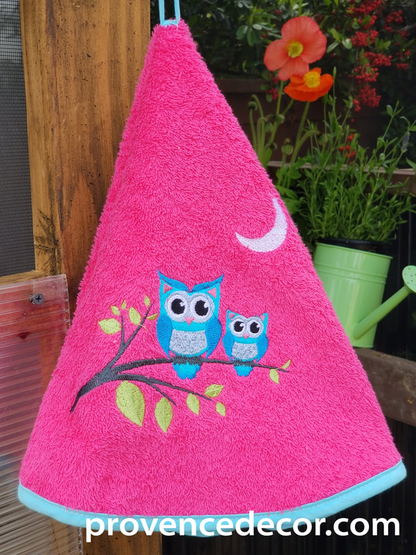 OWLS PINK Round Hand Towel - High quality super soft and absorbent thick cotton fabric - Decorative Kitchen Bathroom Towels - Fun Animals Owl Lovers - Kids Bathroom Playroom Home Decor