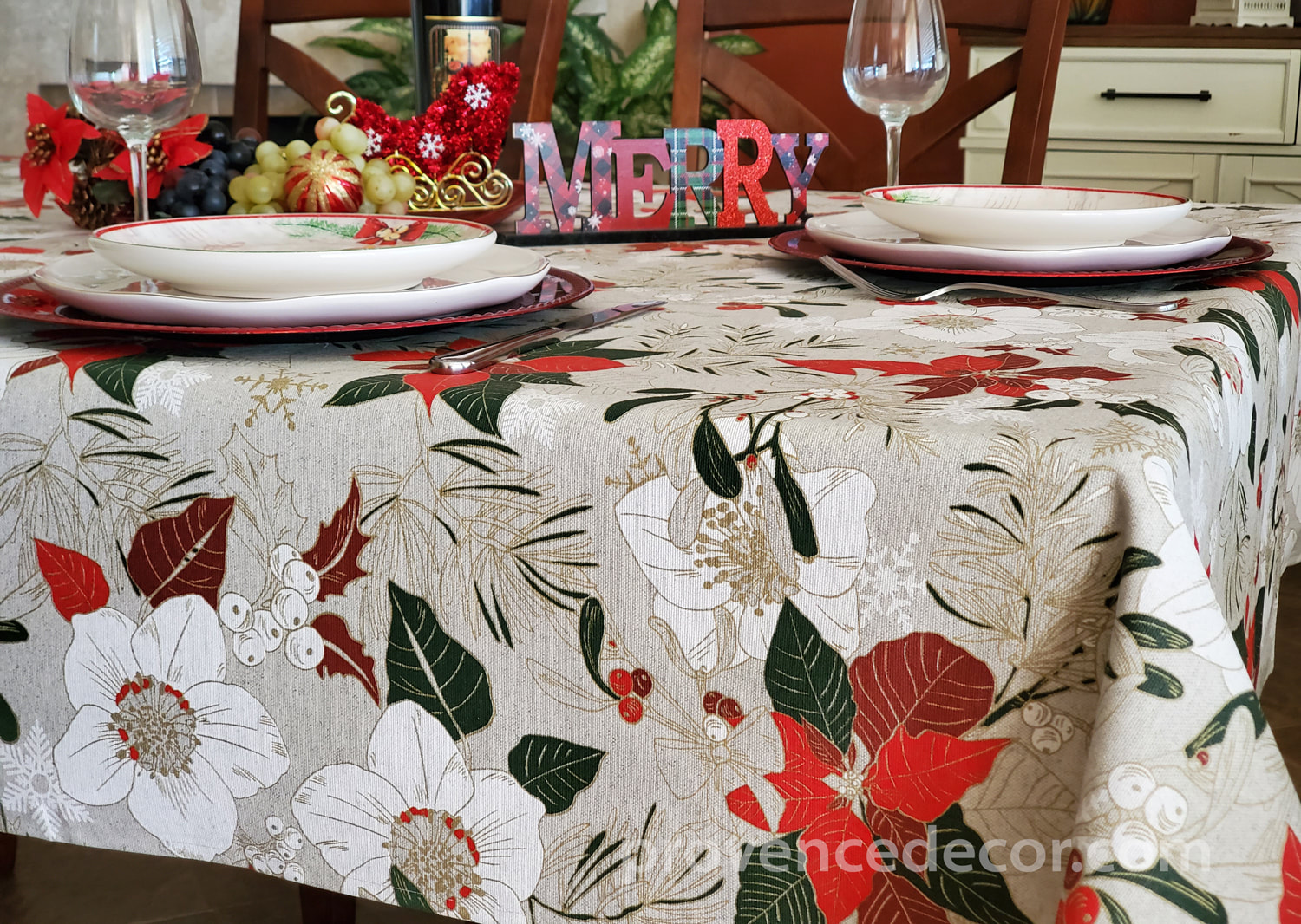 New Red Cotton Jacquard Poinsettia Tablecloth Christmas Floral Holiday 60” Round 