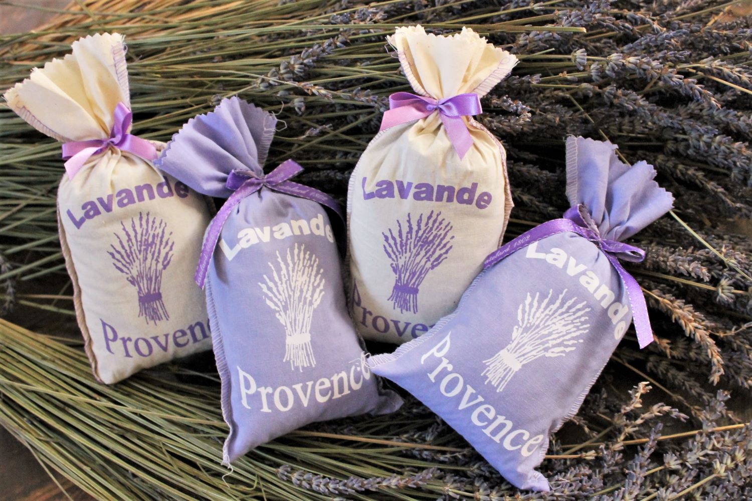 French Provence LARGE LAVENDER SACHET - Pure and Natural Raw Lavender Buds  from South of France - Natural Freshener Bags - Lavender Lovers Gift